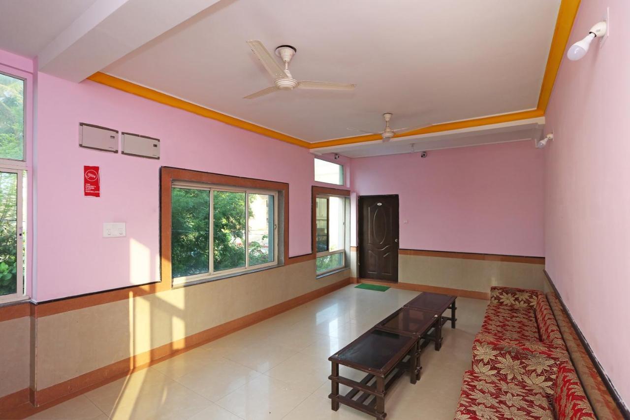 Hotel Oyo 3066 D2 Holiday